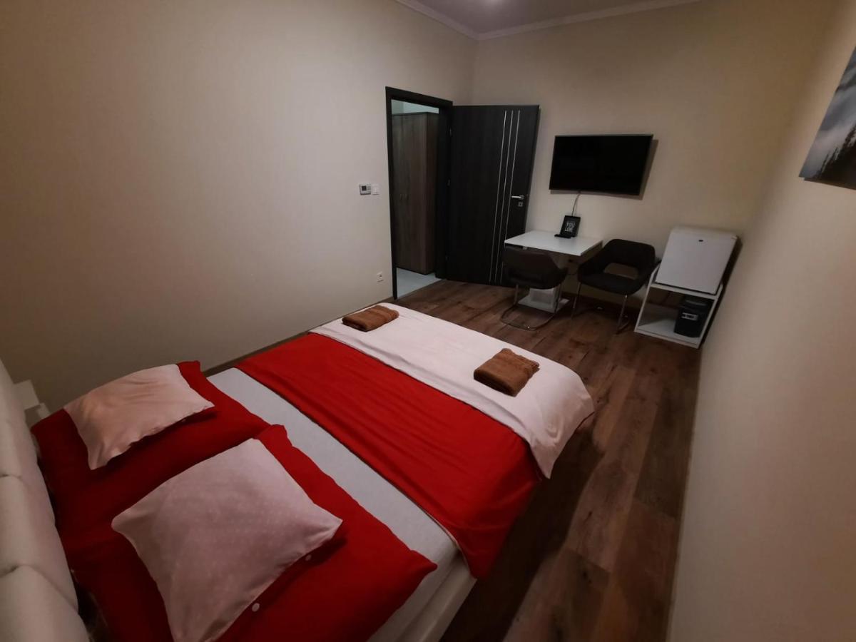 Bed and Breakfast Borostyan Panzio à Debrecen Extérieur photo