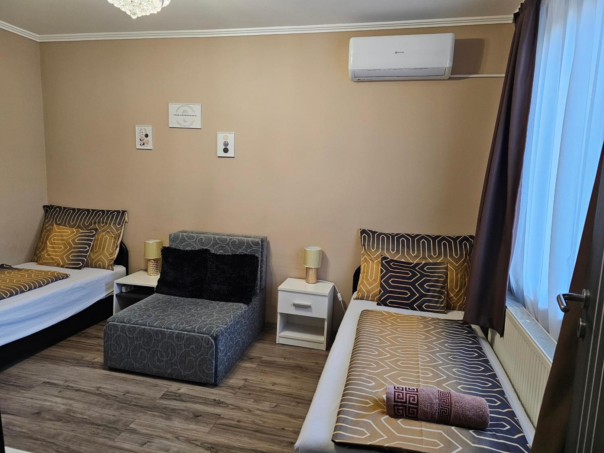 Bed and Breakfast Borostyan Panzio à Debrecen Extérieur photo